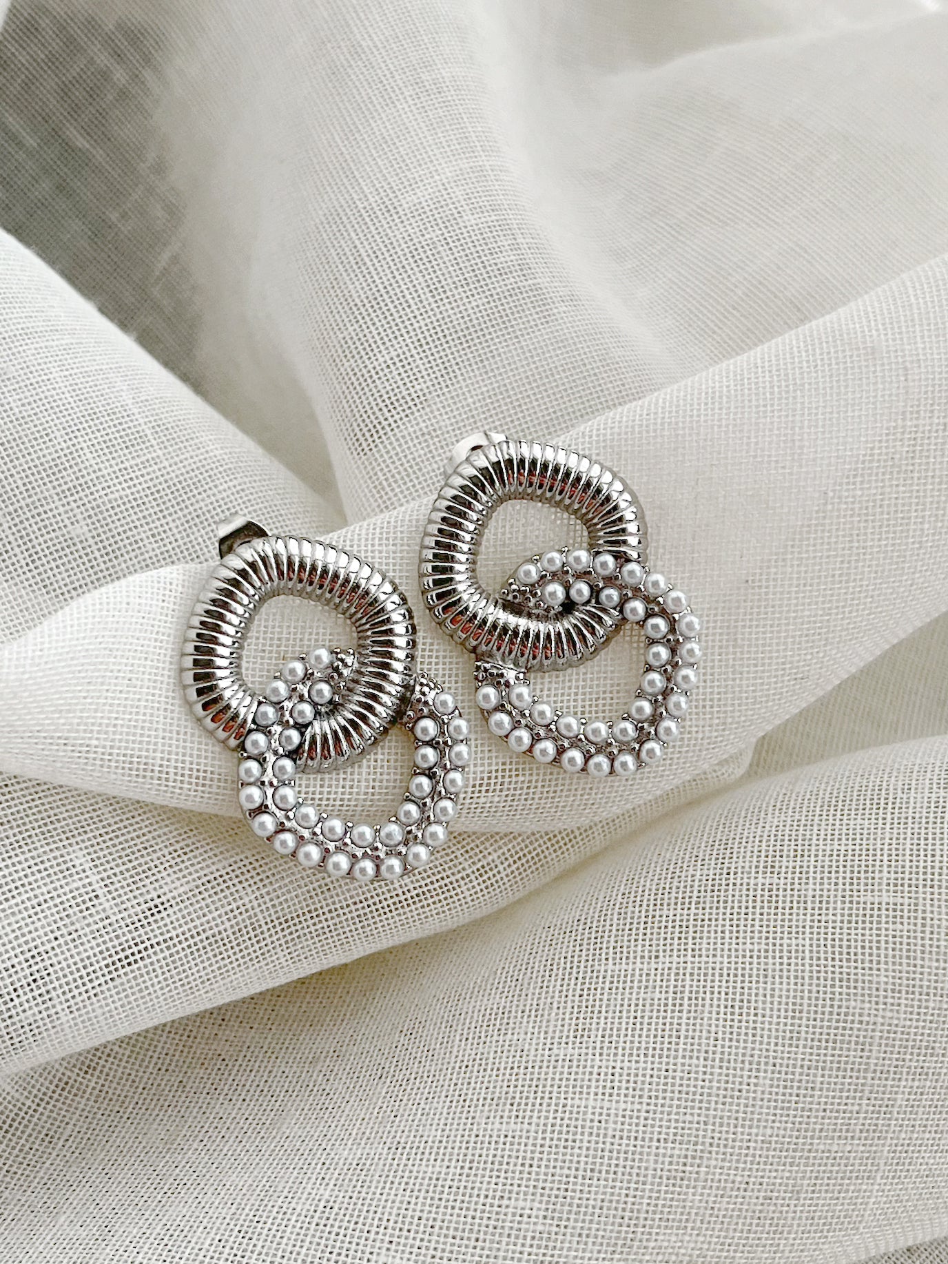 Geo Pearl Earrings