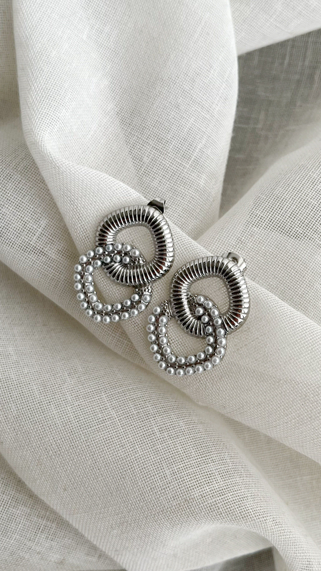 Geo Pearl Earrings
